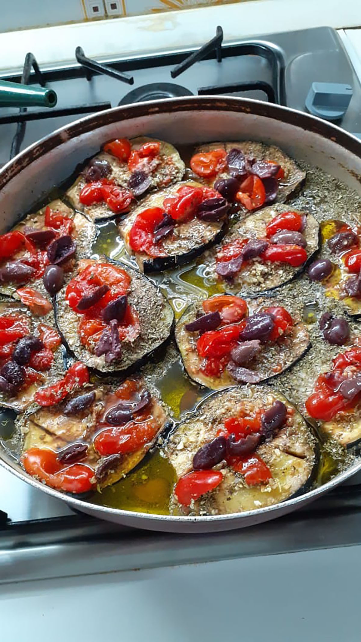 melanzane-spaccatelle-in-padella:-altro-che-parmigiana.-la-ricetta-tradizionale-salernitana-piu-veloce-e-saporita-che-c’e