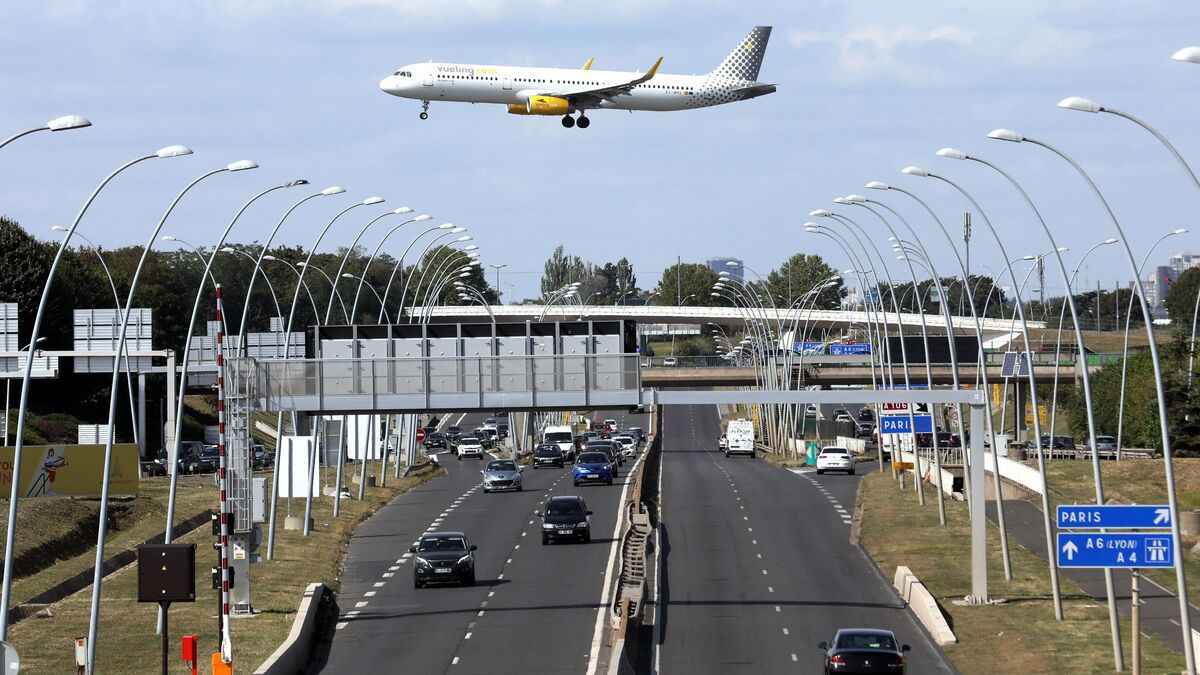 greve-dans-les-aeroports-lundi-:-l’aviation-civile-demande-d’annuler-30%-des-vols-a-paris-orly-et-20%-a-marseille